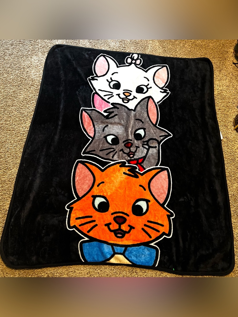 Disney Aristocats Stacked Kittens Throw Blanket Soft 48" x 57" Black Multicolor